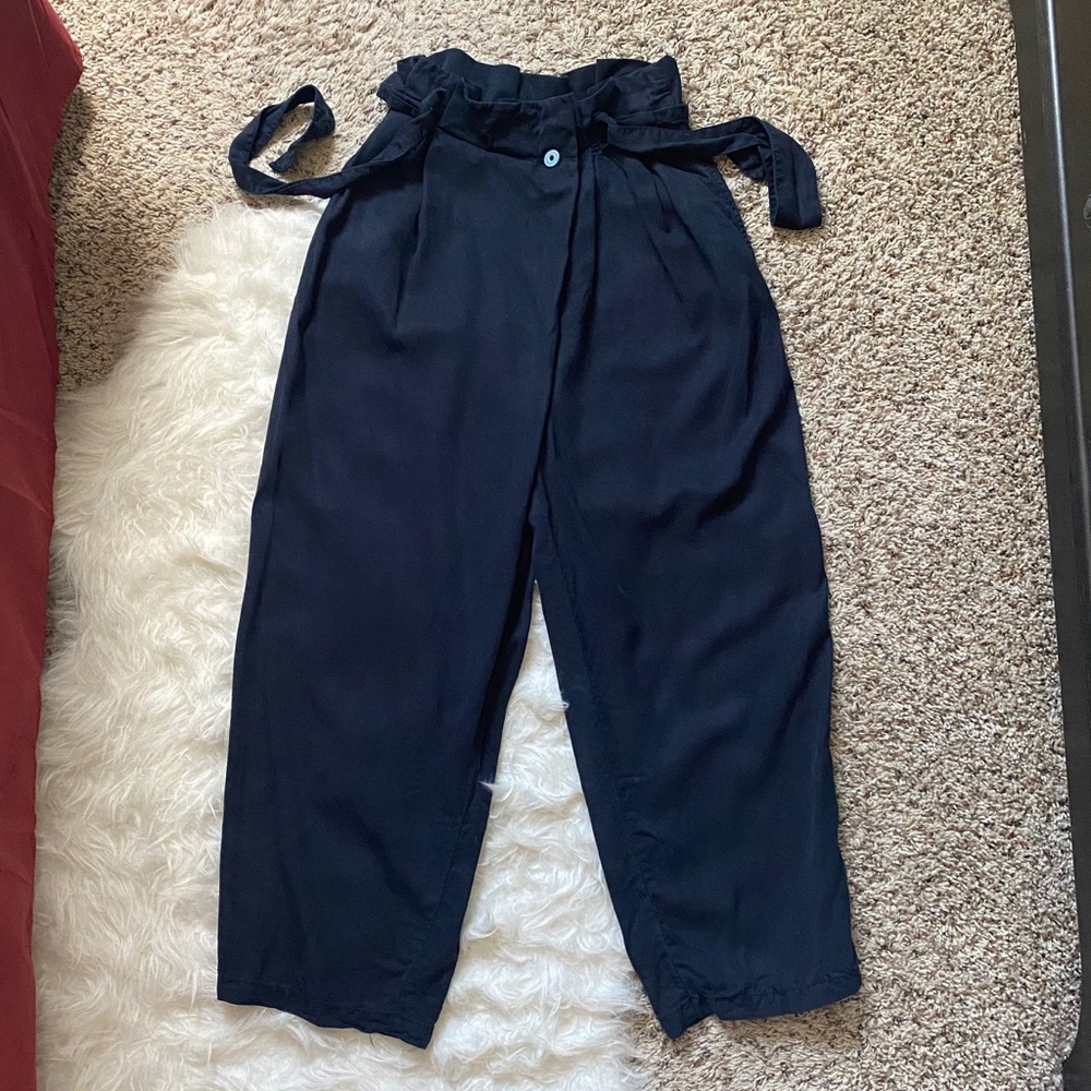 Zara paper bag waist cropped pants